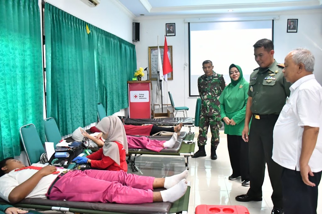 Persit KCK Cab XVI Dim Ponorogo Gelar Baksos Donor Darah Peringati HUT ke 79 Persit KCK Tahun 2025